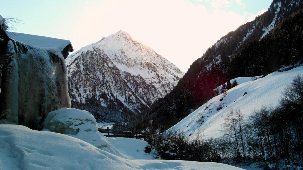 Гостьовий будинок Luenerhof Нойштіфт-ім-Штубайталь Екстер'єр фото